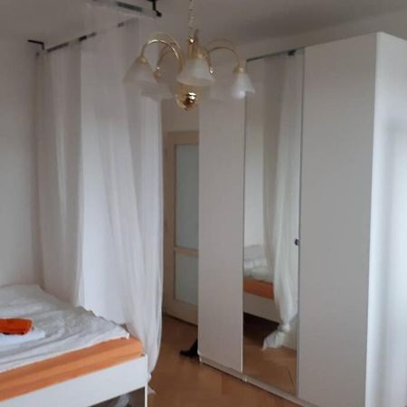 Room In Apartment Prague 3 Экстерьер фото