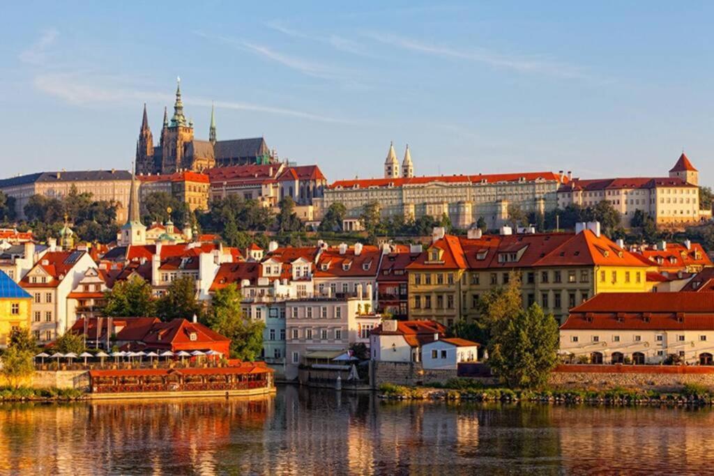 Room In Apartment Prague 3 Экстерьер фото